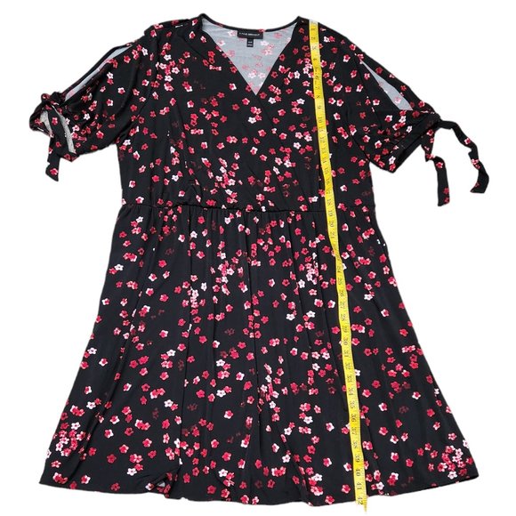Lane Bryant Black Red Floral Faux Wrap Surplice V-Neck Split Tie Dresss 22/24 - Picture 3 of 8